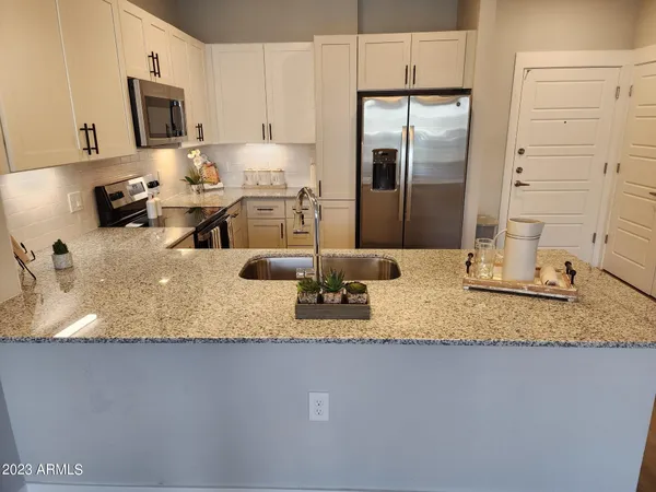 $1,499 | 7460 North Zanjero Boulevard, Unit A3, Glendale, AZ 85305