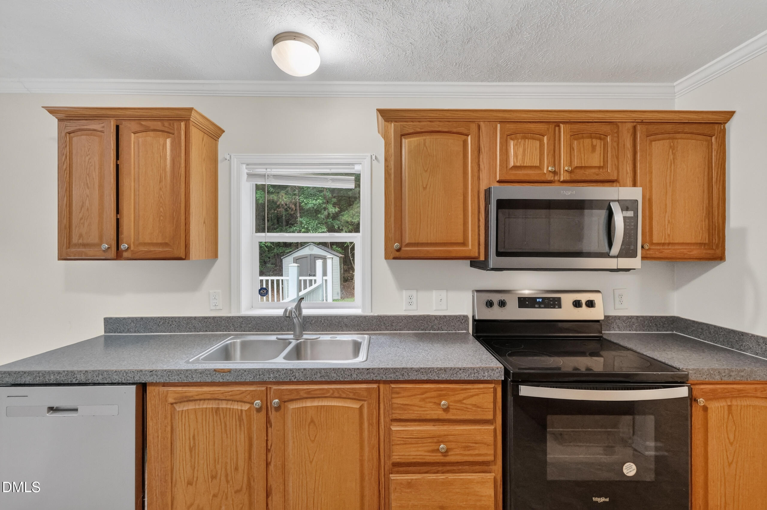 126 Hunter Road Henderson, NC 27537 - Photo 4 of 44