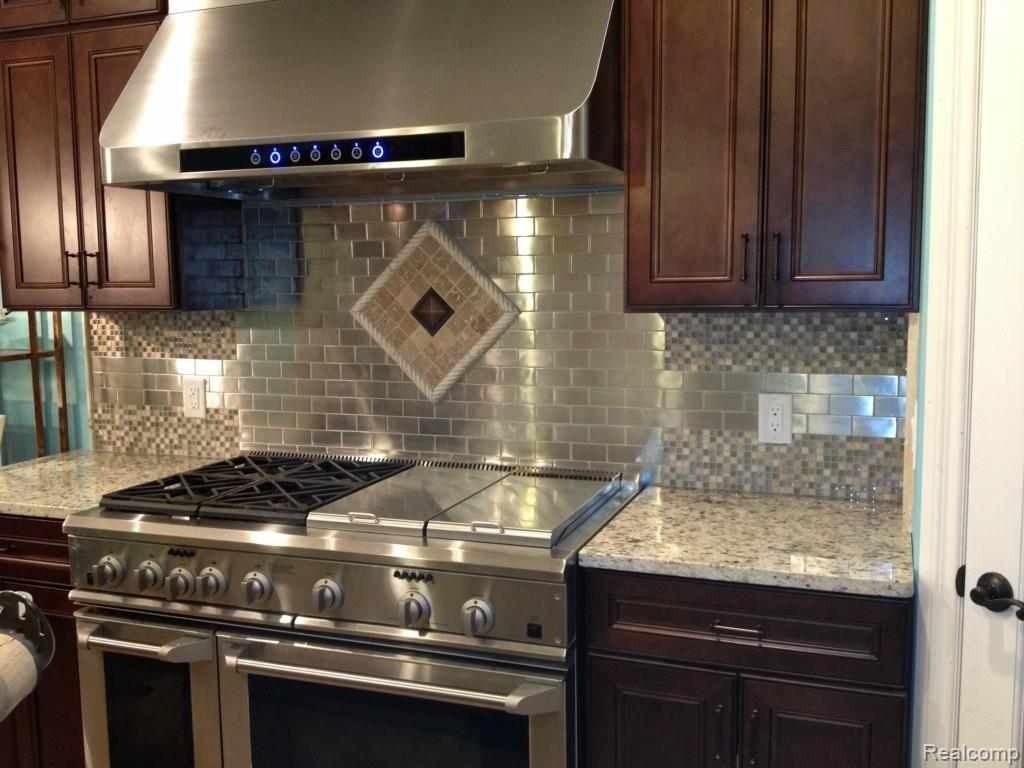 3445 Hazelton Avenue Rochester Hills, MI 48307 - Photo 11 of 26