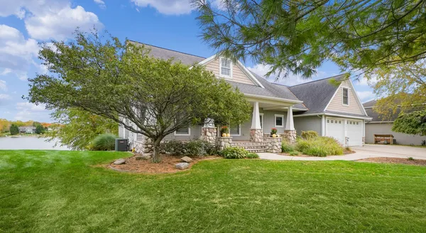 $795,000 | 8886 Stonepoint Court, Jenison, MI 49428