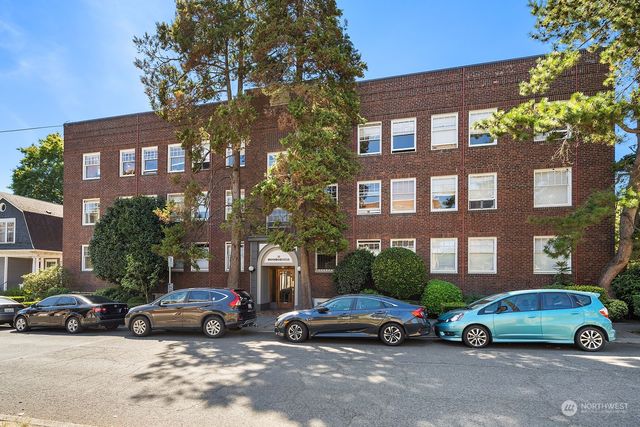 $515,000 | 321 Boylston Avenue East, Unit 306, Seattle, WA 98102