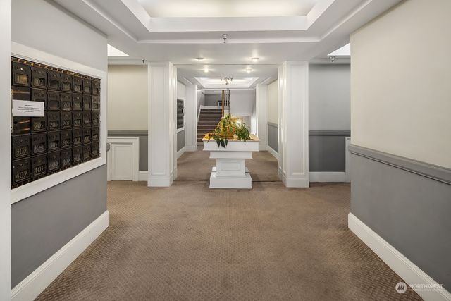 $515,000 | 321 Boylston Avenue East, Unit 306, Seattle, WA 98102