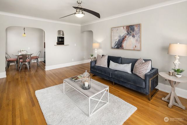 $515,000 | 321 Boylston Avenue East, Unit 306, Seattle, WA 98102