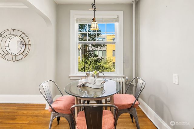 $515,000 | 321 Boylston Avenue East, Unit 306, Seattle, WA 98102