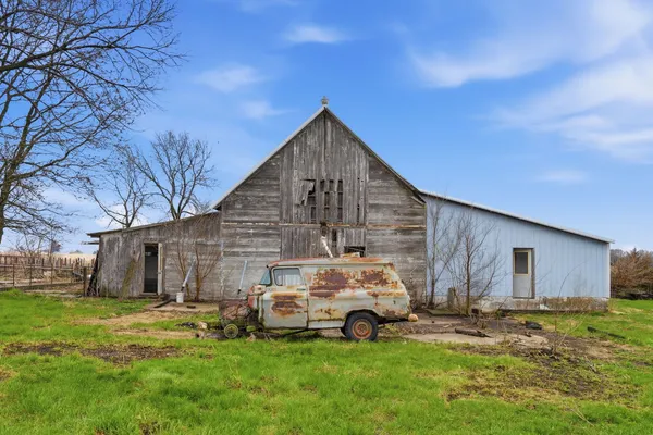 $135,000 | 18995 North 2300th Avenue, Geneseo, IL 61254