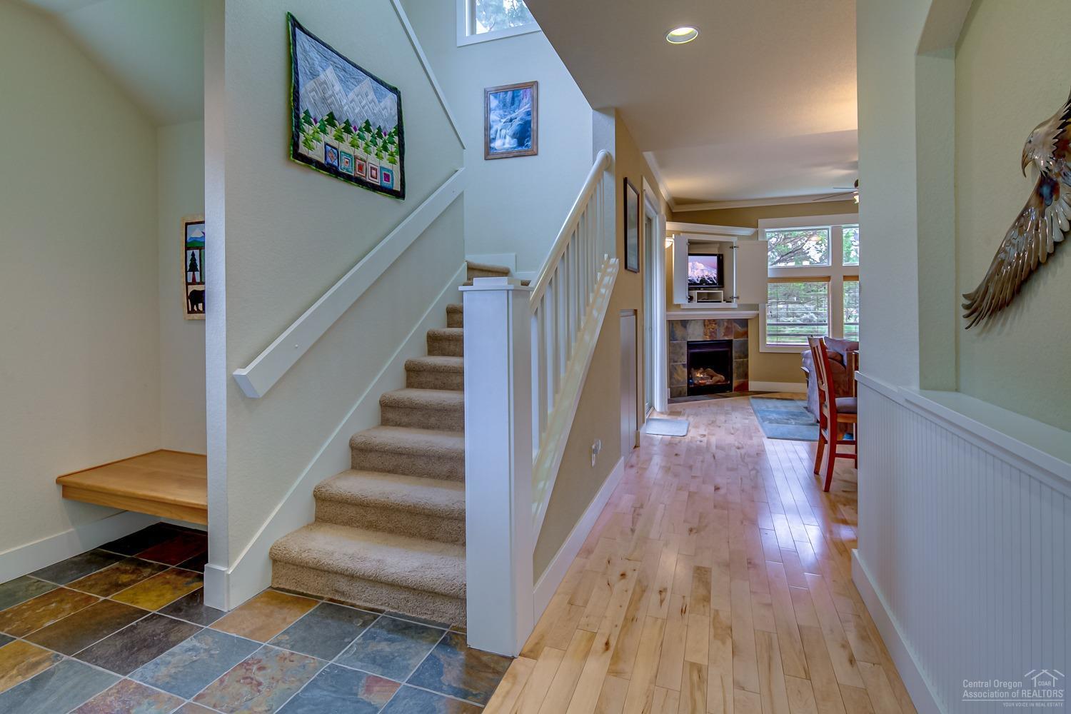 11047 Desert Sky Loop Redmond, OR 97756 - Photo 4 of 25 Gallery Image 4
