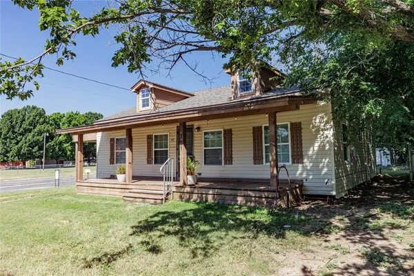 $188,500 | 101 North Hubbard Street, Alvord, TX 76225