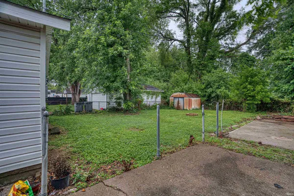 $134,900 | 2412 Herbert Avenue, Evansville, IN 47714