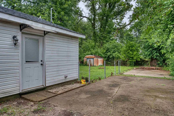 $134,900 | 2412 Herbert Avenue, Evansville, IN 47714