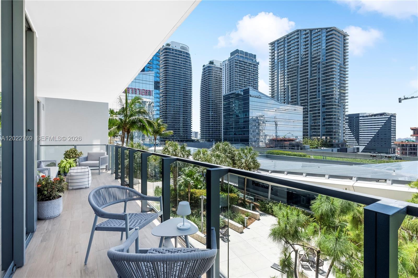 68 Southeast 6th Street, Unit 810 Miami, FL 33131 - Photo 15 of 33