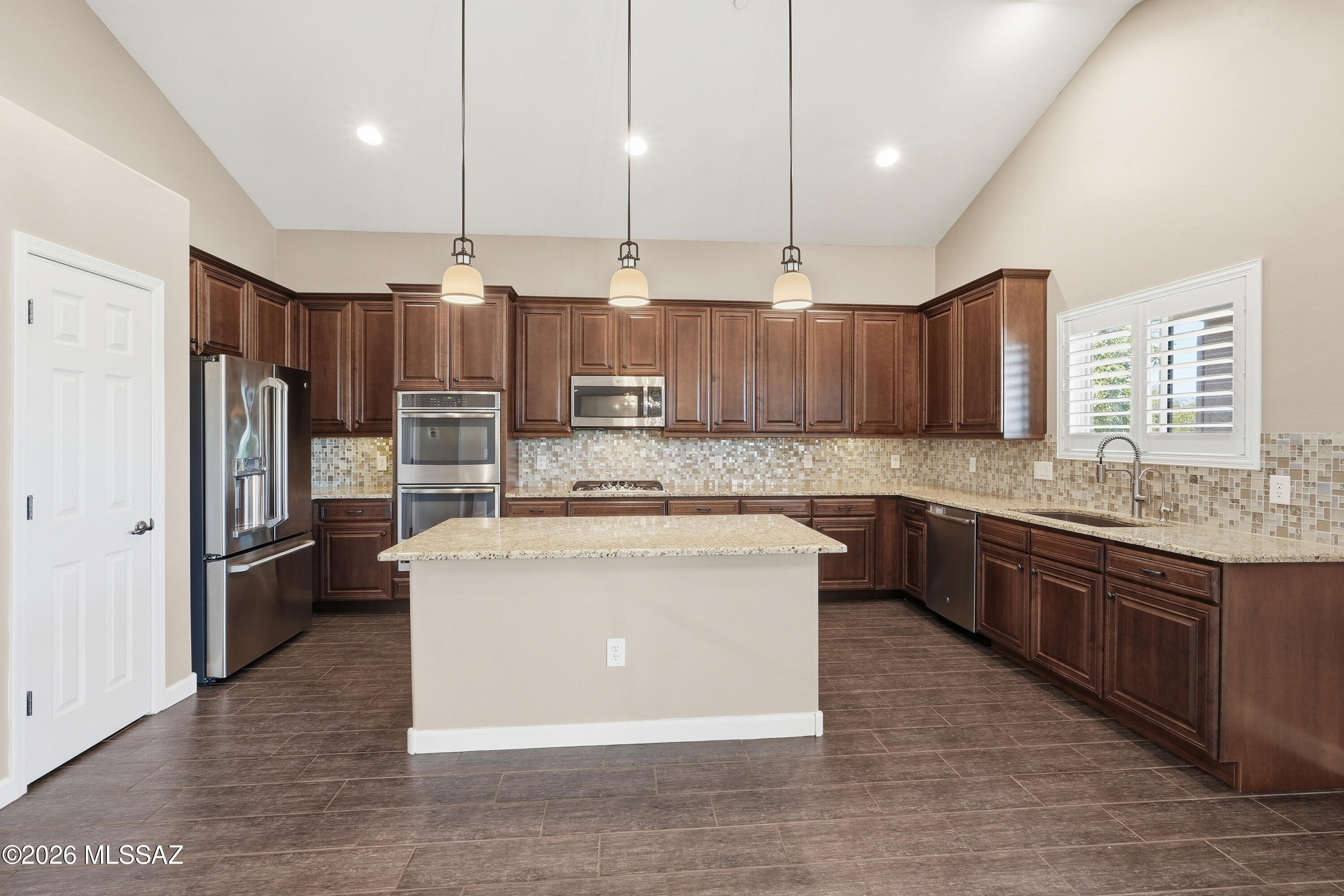 8910 West Irongate Road Marana, AZ 85653 - Photo 13 of 47 8910 (6)