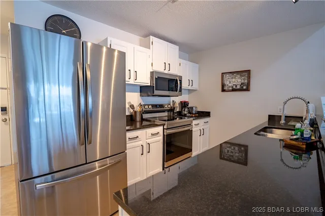 $289,500 | 875 Parkside Place, Unit A407, Osage Beach, MO 65065