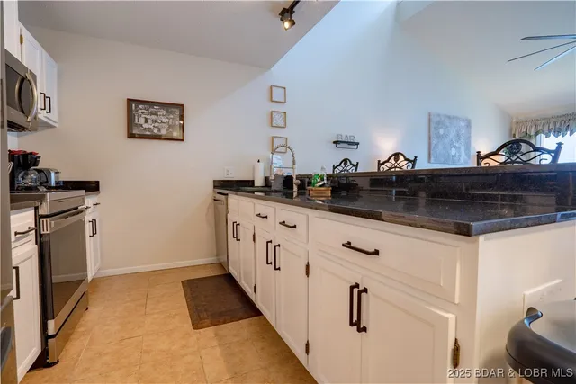 $289,500 | 875 Parkside Place, Unit A407, Osage Beach, MO 65065