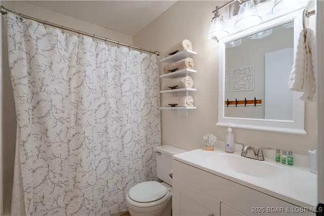 $289,500 | 875 Parkside Place, Unit A407, Osage Beach, MO 65065