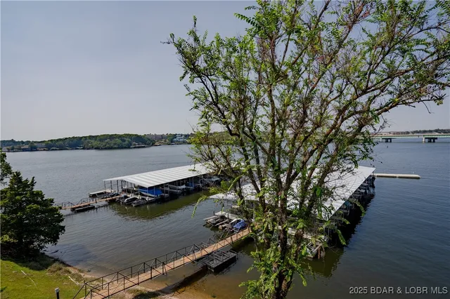 $289,500 | 875 Parkside Place, Unit A407, Osage Beach, MO 65065