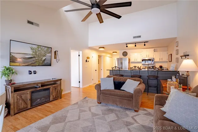 $289,500 | 875 Parkside Place, Unit A407, Osage Beach, MO 65065