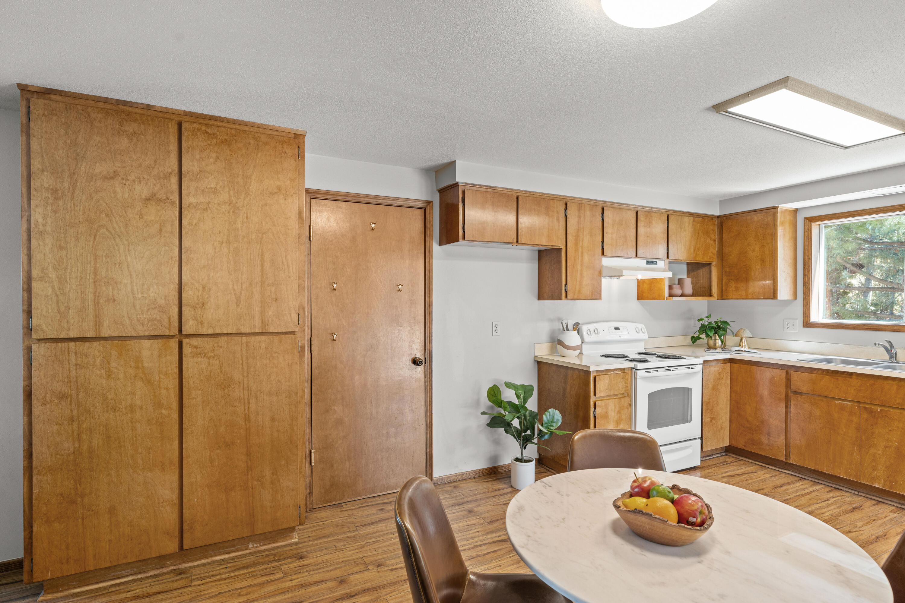847 Northeast Jones Road Bend, OR 97701 - Photo 12 of 29 20-print-Riley_Visuals-20