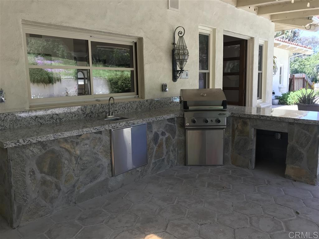 16534 La Gracia Rancho Santa Fe, CA 92067 - Photo 12 of 19