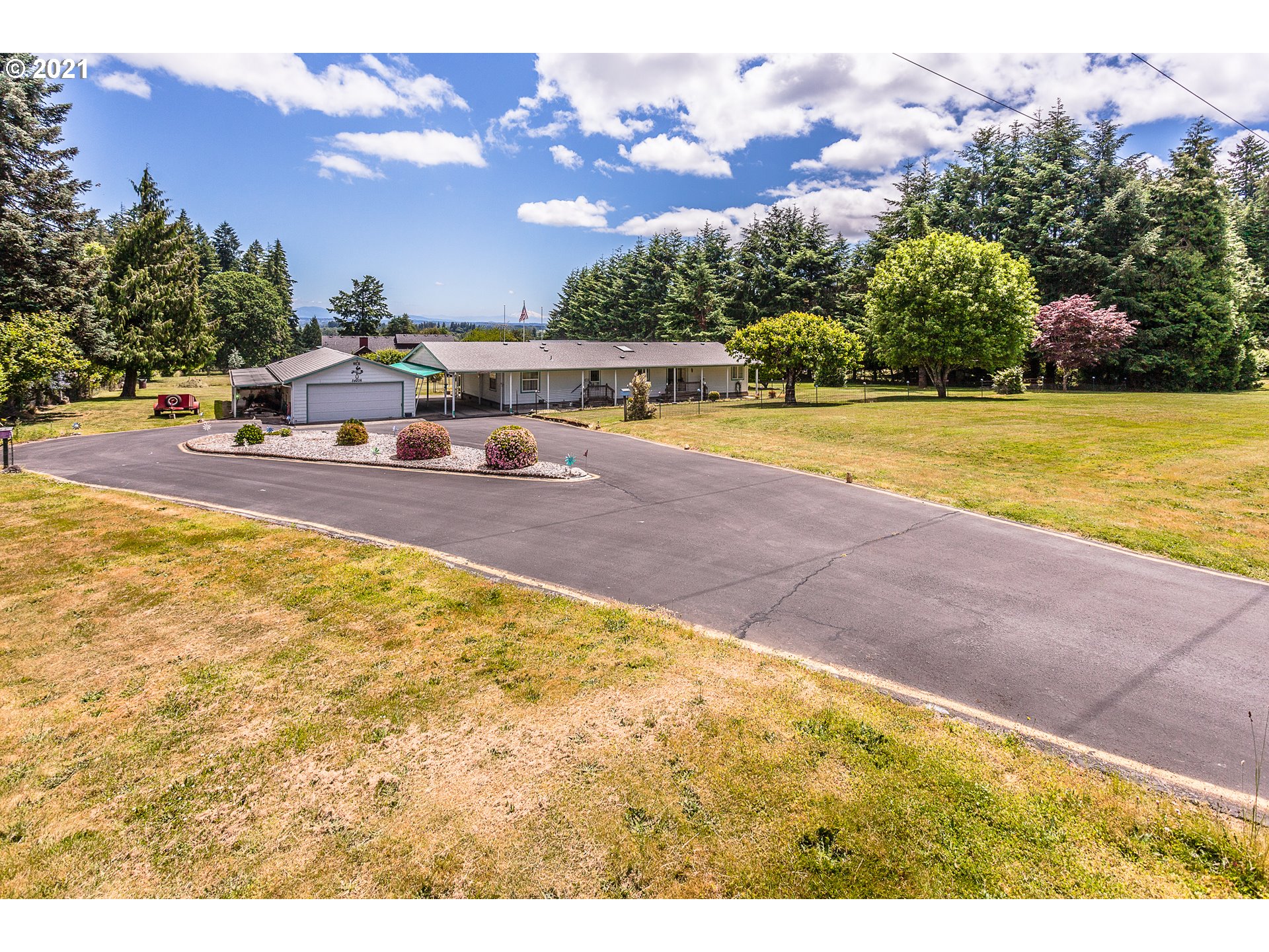 54206 Kalberer Road Scappoose, OR 97056 - Photo 2 of 11 Gallery Image 2
