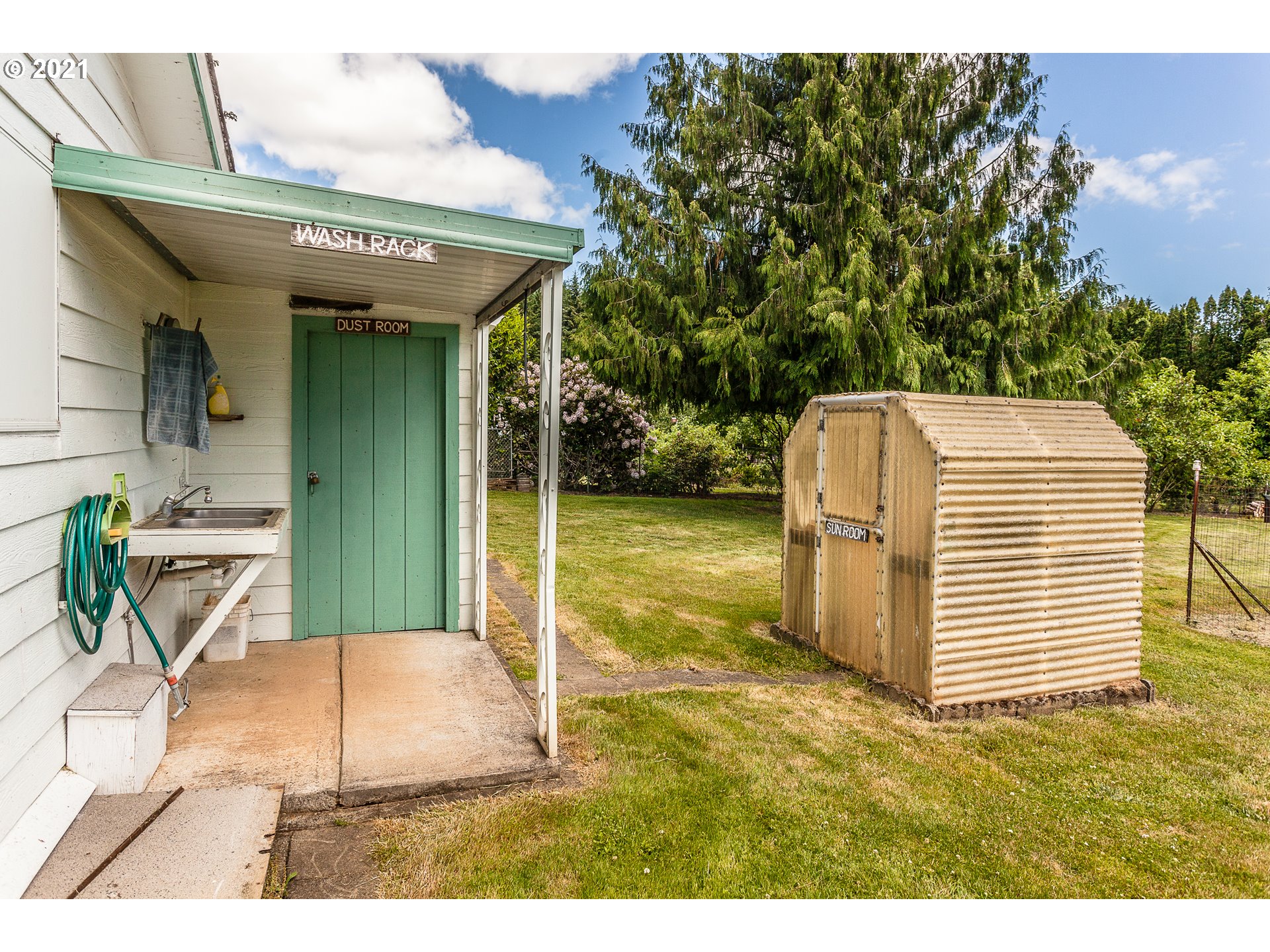 54206 Kalberer Road Scappoose, OR 97056 - Photo 7 of 11 Gallery Image 7