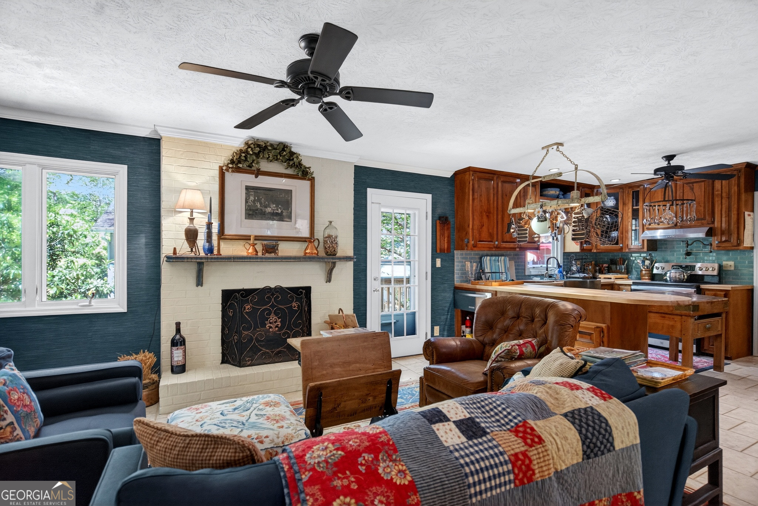 5 North Brooks Road LaGrange, GA 30240 - Photo 22 of 100 a living room with furniture ceiling fan and a fireplace