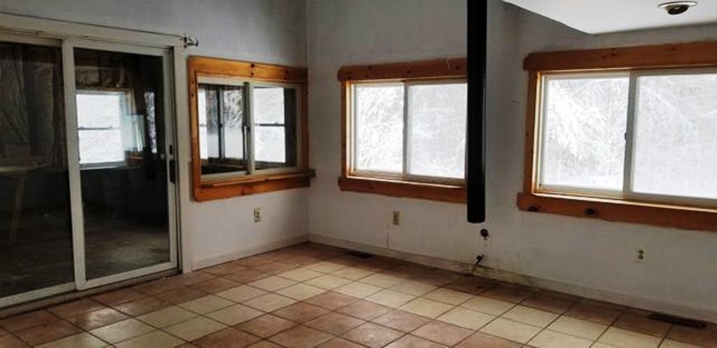 559 Northside Road Stark, NH 03582 - Photo 11 of 21