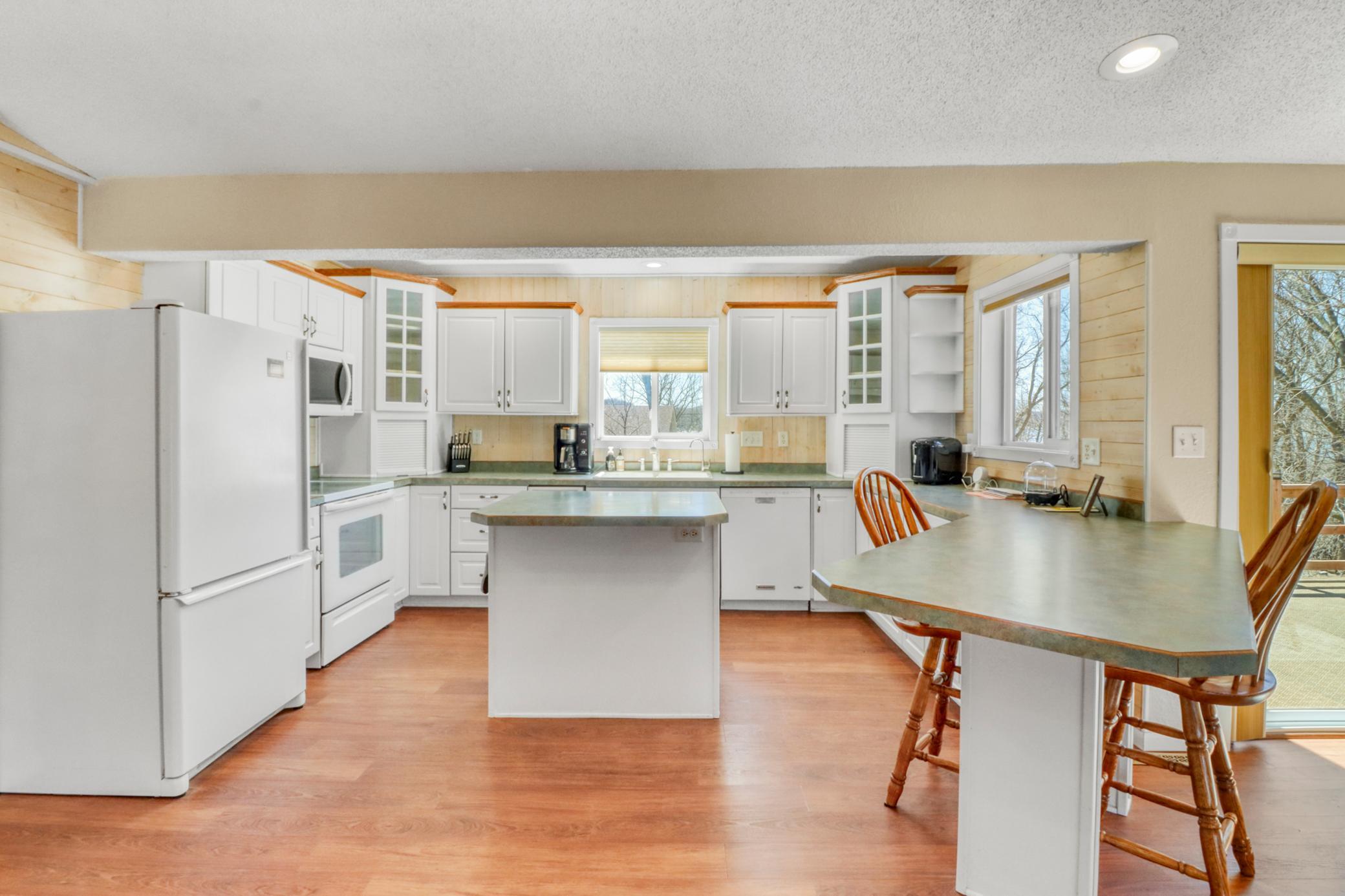 24295 Matson Point Trail Pelican Rapids, MN 56572 - Photo 5 of 83