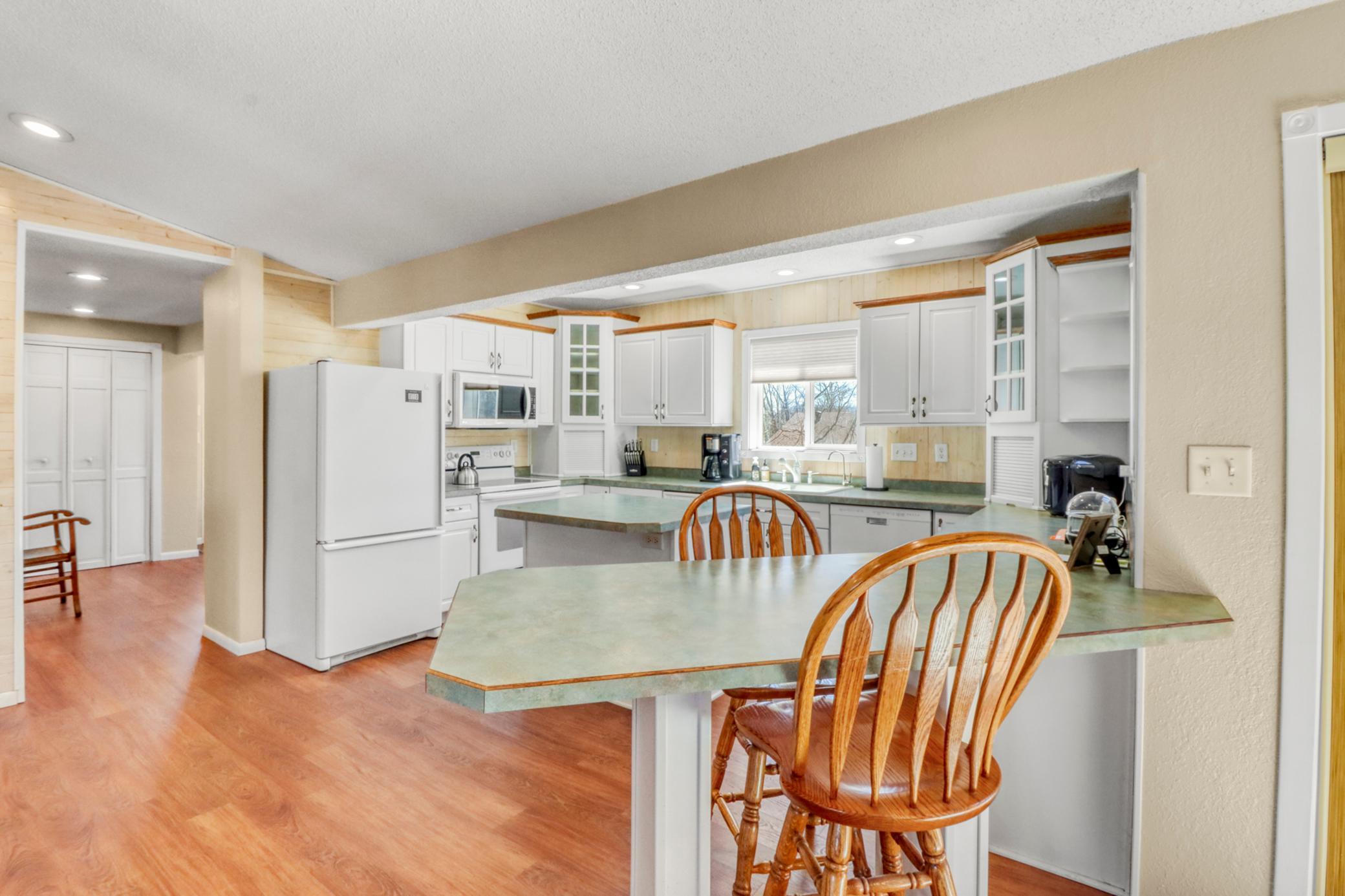 24295 Matson Point Trail Pelican Rapids, MN 56572 - Photo 6 of 83