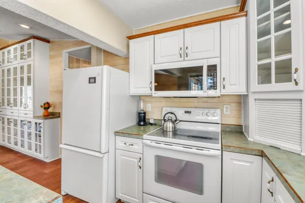 $850,000 | 24295 Matson Point Trail, Pelican Rapids, MN 56572
