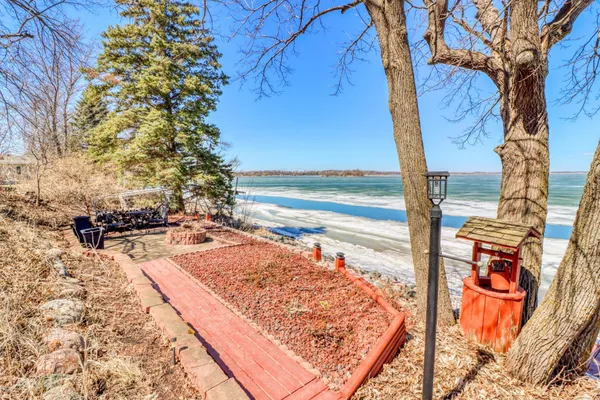$850,000 | 24295 Matson Point Trail, Pelican Rapids, MN 56572