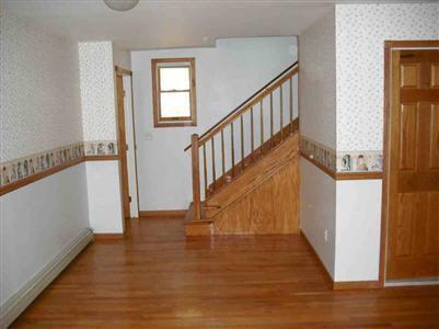 4030 South Vassar Road Burton, MI 48519 - Photo 8 of 14 20189660-7.JPG