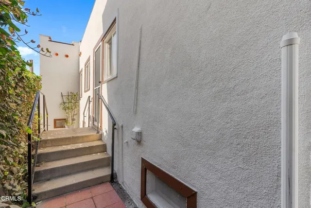 $960,000 | 208 North Fremont Avenue, Alhambra, CA 91801