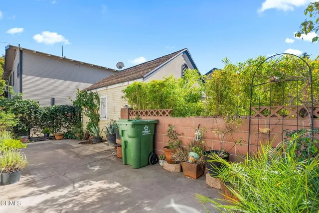 $960,000 | 208 North Fremont Avenue, Alhambra, CA 91801