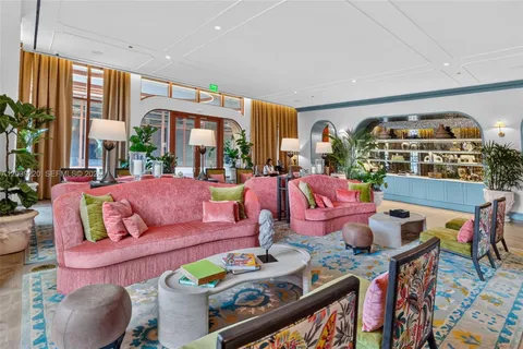 $730,000 | 2700 Northwest 2nd Avenue, Unit 528, Miami, FL 33127