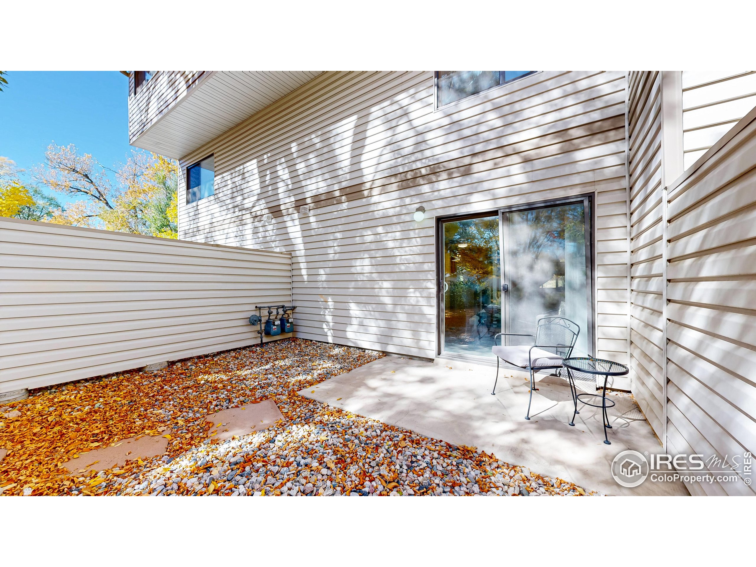 1705 Heatheridge Road, Unit K105 Fort Collins, CO 80526 - Photo 20 of 30 a black and white photo of a building