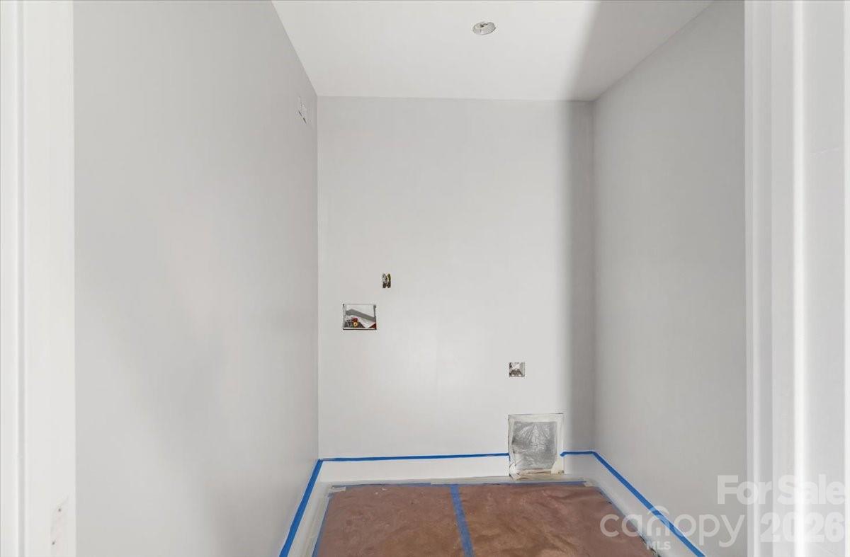 94 Baileys Cove Road, Unit 9 Marshall, NC 28753 - Photo 26 of 30 a view of room