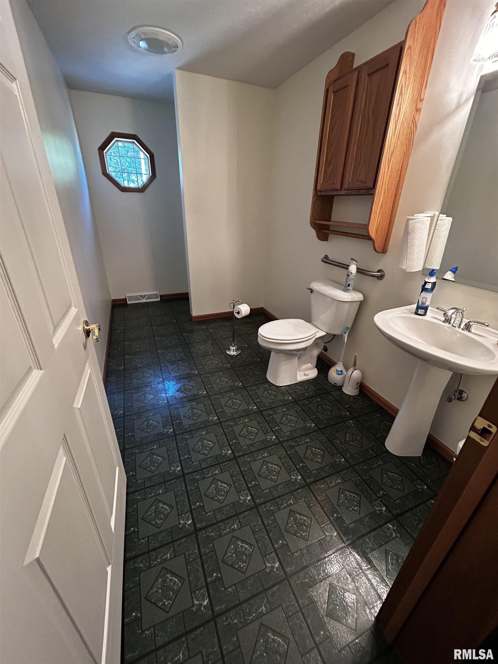 35 Main Street Exeter, IL 62621 - Photo 10 of 16