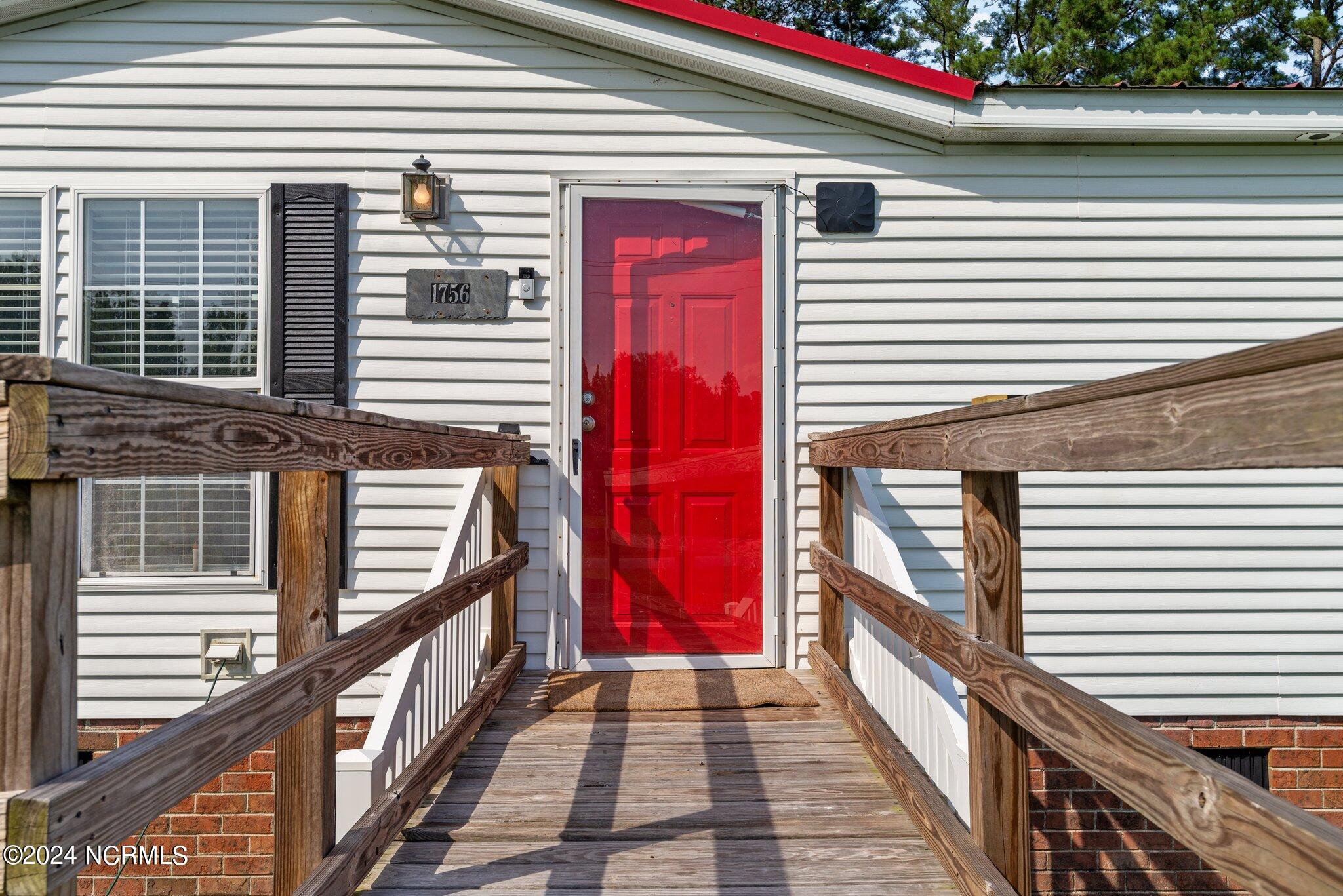 1756 Boyd Loop Road Pinetown, NC 27865 - Photo 13 of 46 13-web-or-mls-DSC_3678