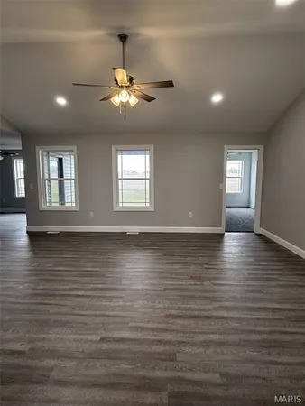 $319,000 | 916 Brianna Court, Jerseyville, IL 62052