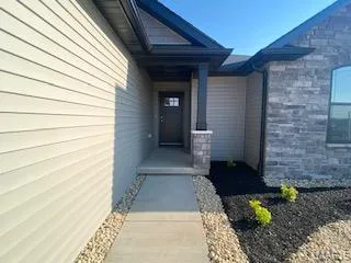 $319,000 | 916 Brianna Court, Jerseyville, IL 62052