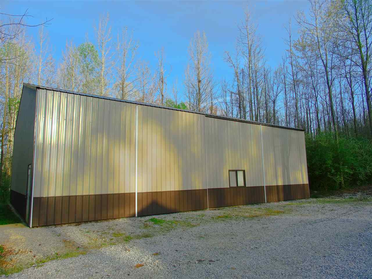 33 East Eble Road Boonville, IN 47601 - Photo 2 of 27 Gallery Image 2