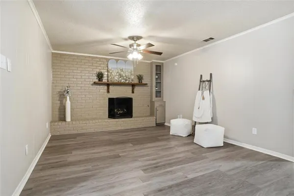 $409,000 | 3215 Las Vegas Trail, Fort Worth, TX 76116