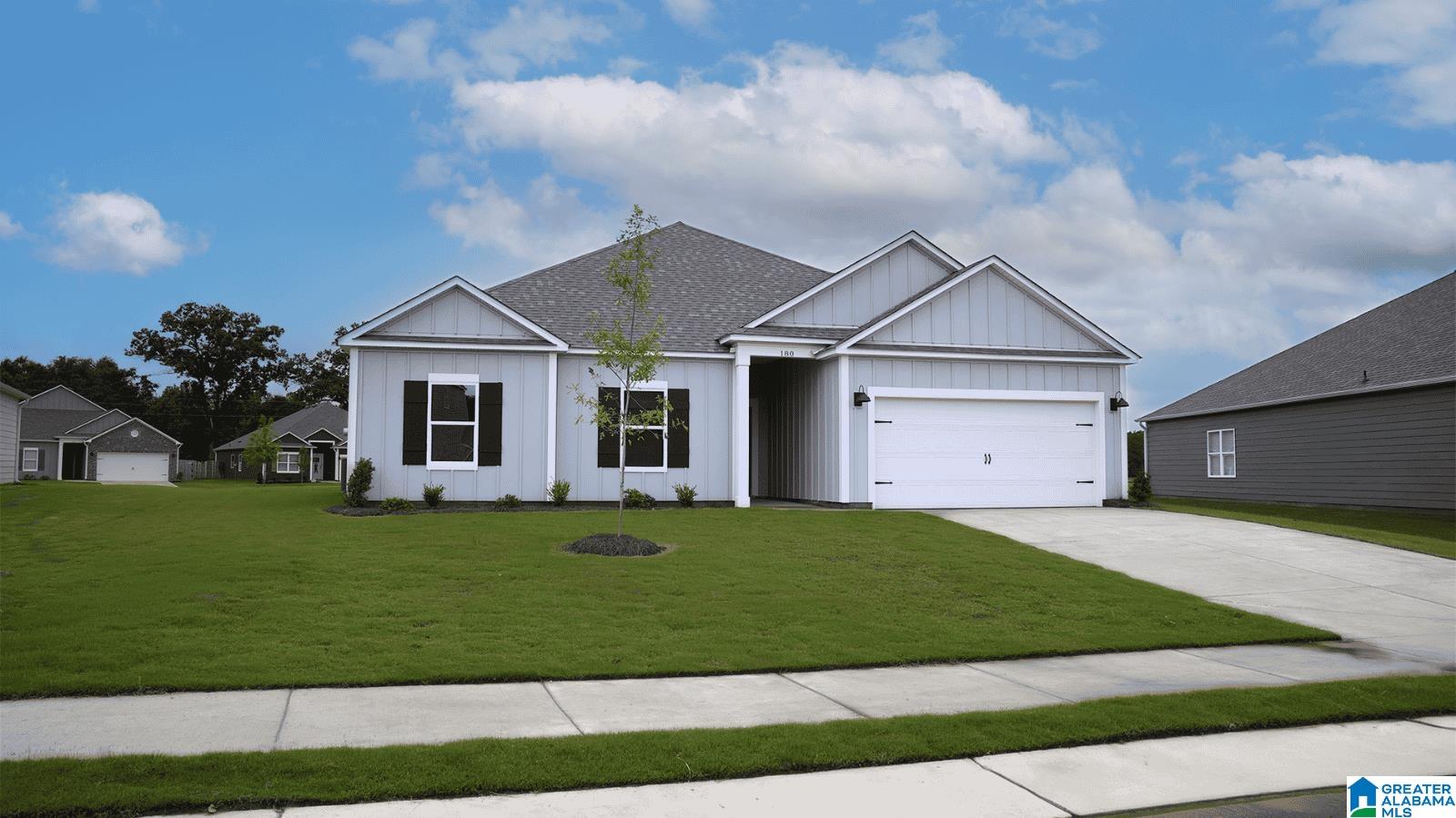 180 Aberdeen Loop Calera, AL 35040 - Photo 2 of 26