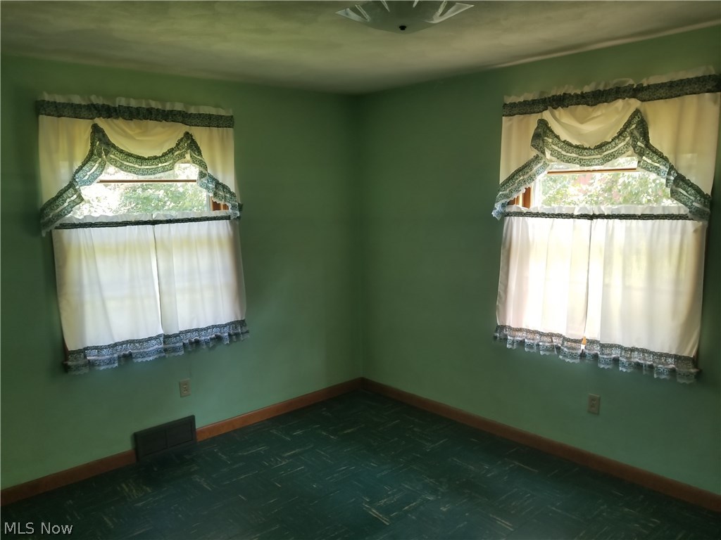 50226 Middle Ridge Road Amherst, OH 44001 - Photo 9 of 19