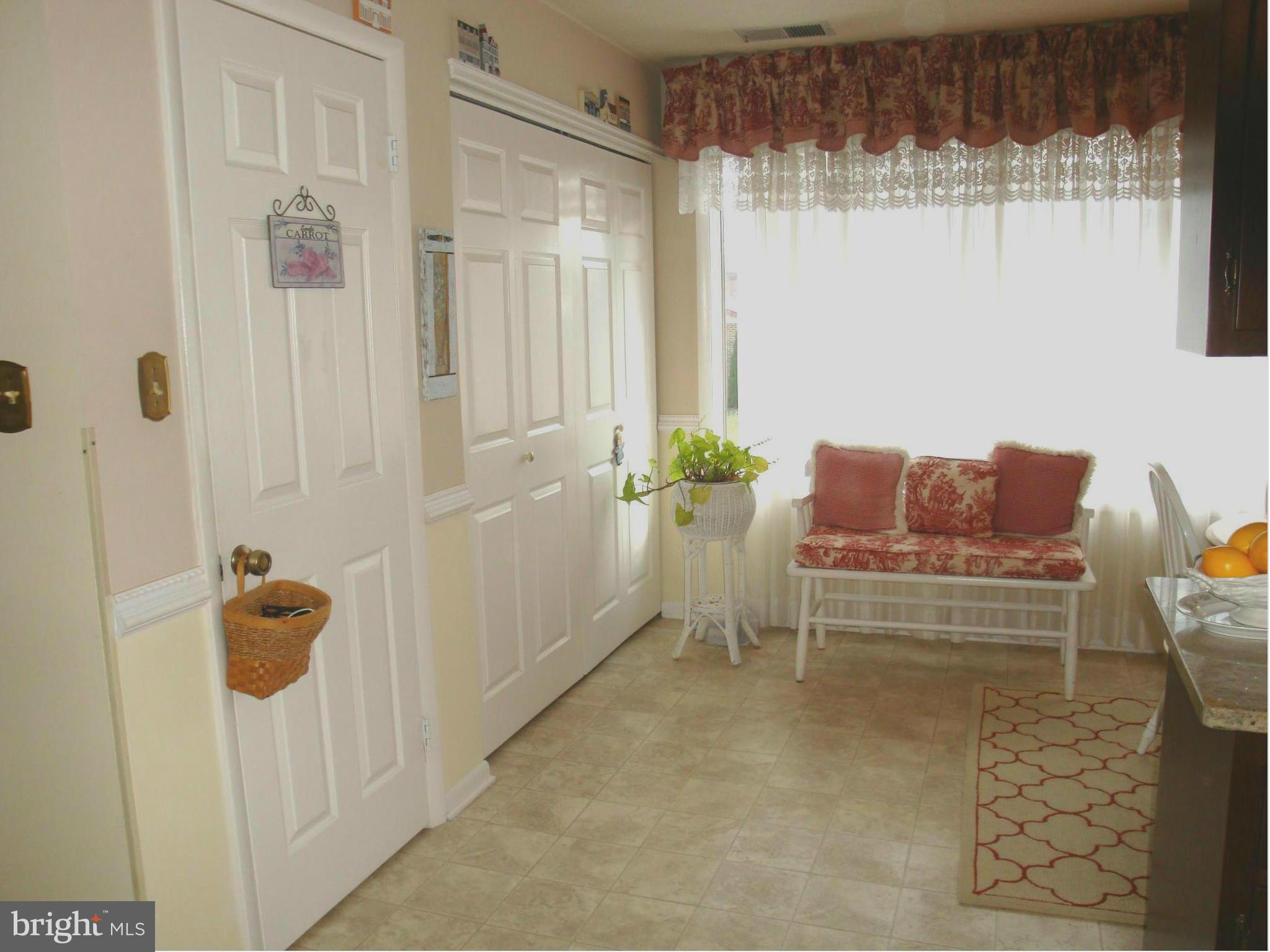 2404 Perring Woods Road Baltimore, MD 21234 - Photo 12 of 28 Kitchen
