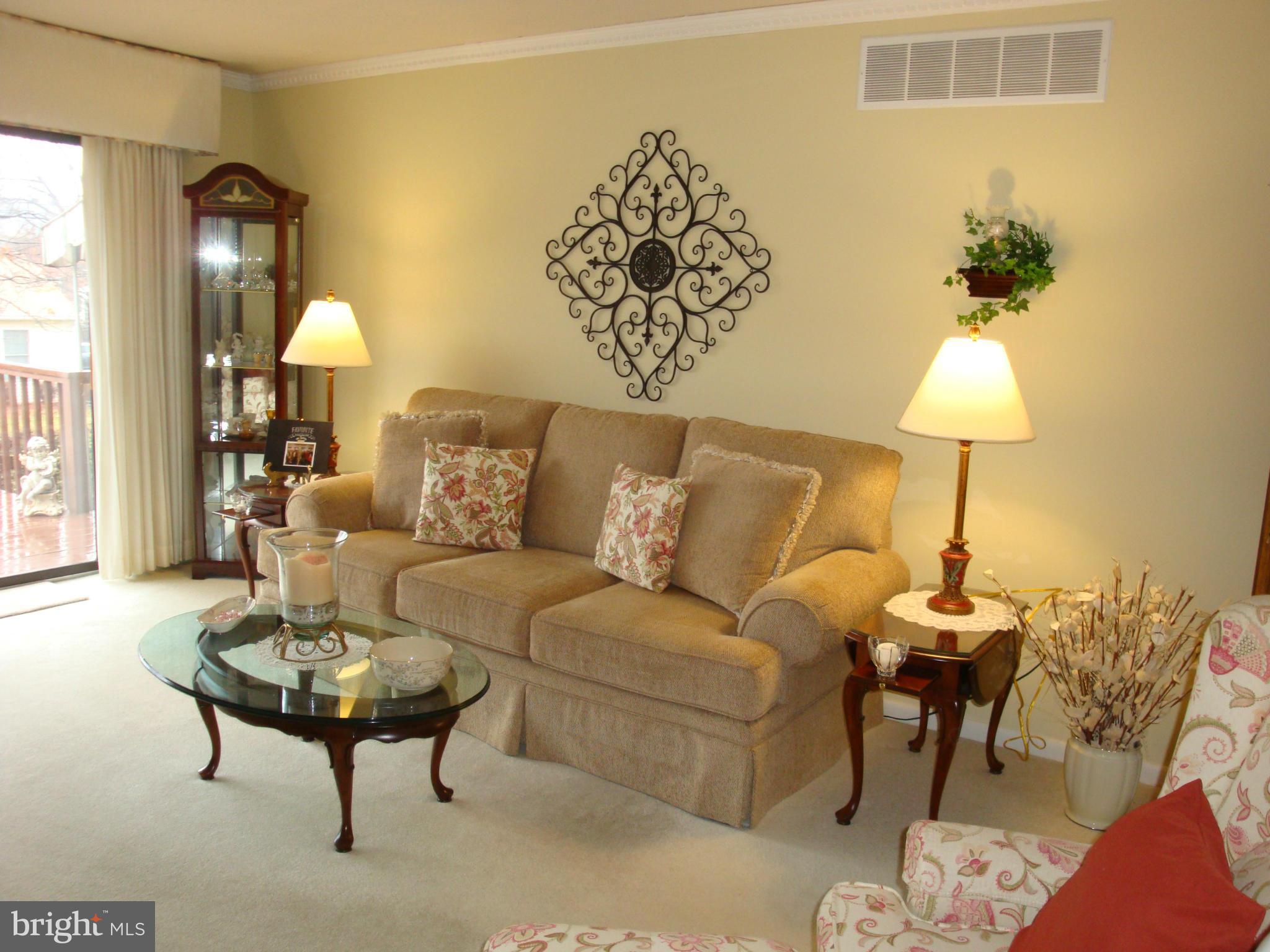 2404 Perring Woods Road Baltimore, MD 21234 - Photo 7 of 28 Living Room