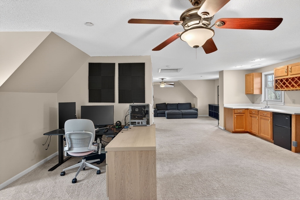 12 Hammond Farm Road Haverhill, MA 01832 - Photo 19 of 42