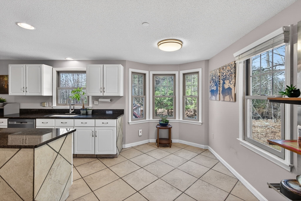 12 Hammond Farm Road Haverhill, MA 01832 - Photo 10 of 42