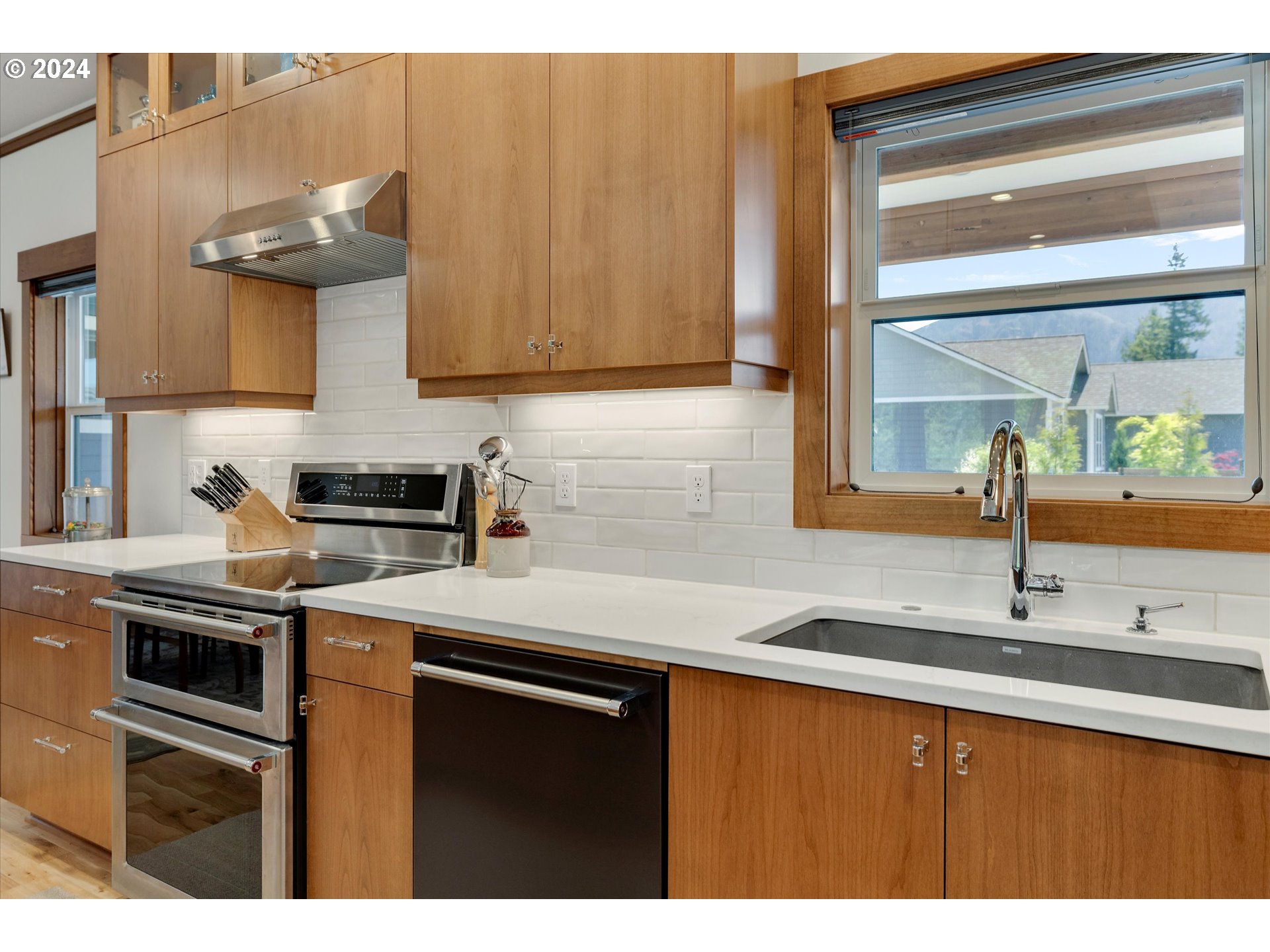 1180 Northwest Iman Loop Road Stevenson, WA 98648 - Photo 10 of 44