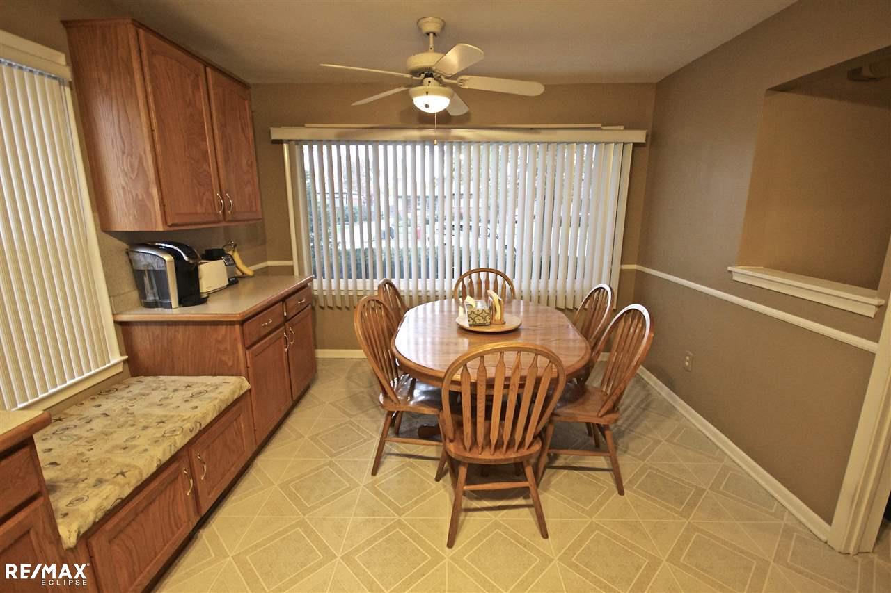 17952 Rainbow Road Fraser, MI 48026 - Photo 6 of 37 31305940-5.JPG